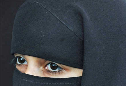 Burka-besættelsen - Tale af Taimullah Abu-Laban
Møde afholdt fredag d. 4/8 2017 https://www.hizb-ut-tahrir.dk:443/video/images/59ea75d83acf8.jpg